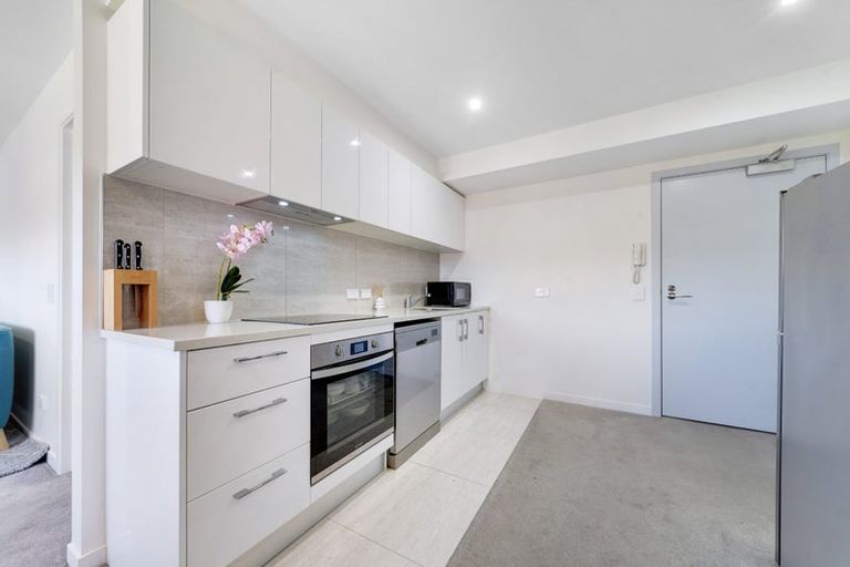 Photo of property in 206/8 Gray Avenue, Mangere East, Auckland, 2024
