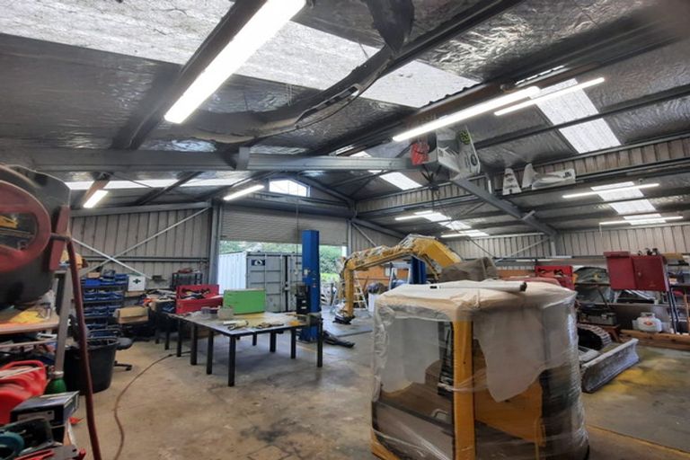 Photo of property in 294 Clevedon Kawakawa Road, Clevedon, Papakura, 2585