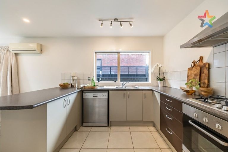 Photo of property in 44 Bell Road, Waiwhetu, Lower Hutt, 5010
