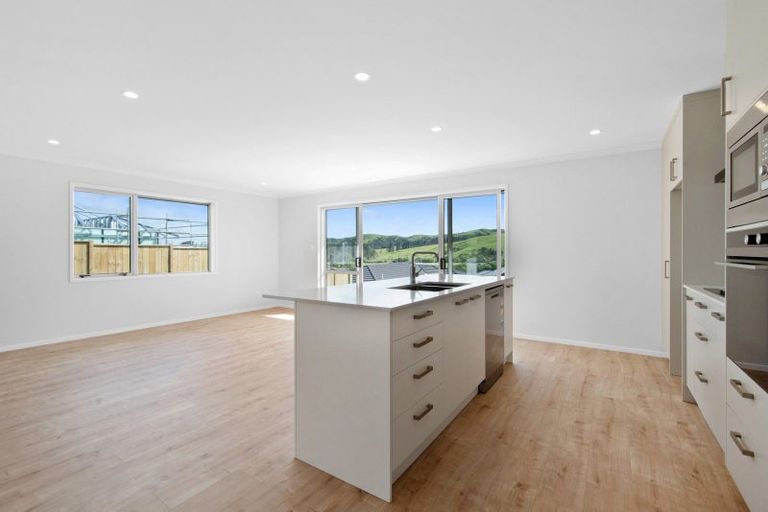 Photo of property in 5 Awa Avenue, Helensville, 0800