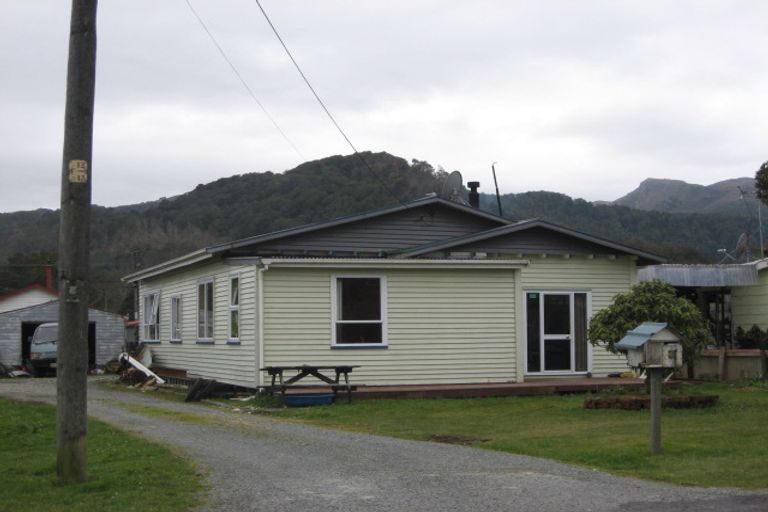 Photo of property in 42 Macdougall Avenue, Dunollie, Runanga, 7803