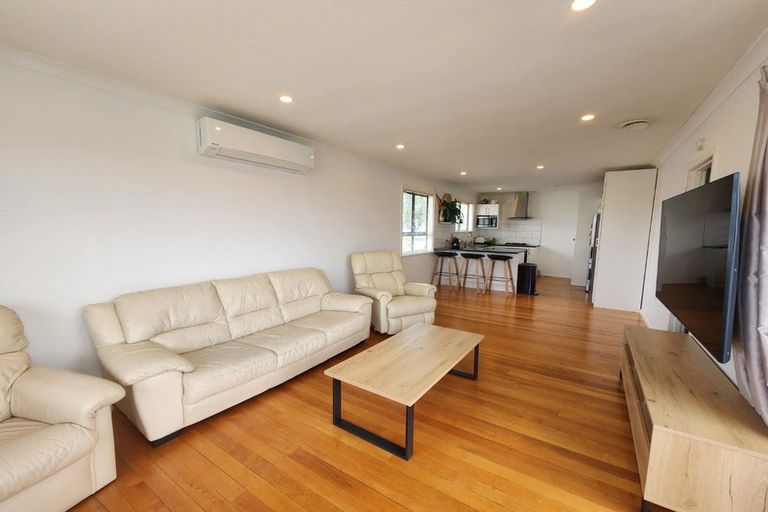 Photo of property in 63 Thompson Terrace, Manurewa, Auckland, 2102