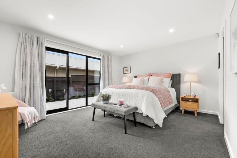 Photo of property in 16 Cuba Street, Petone, Lower Hutt, 5012