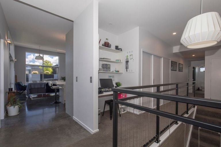 Photo of property in 48 Minaret Ridge, Wanaka, 9305