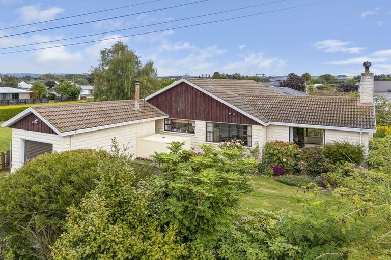 Photo of property in 16 Stewart Road, Milton, 9220