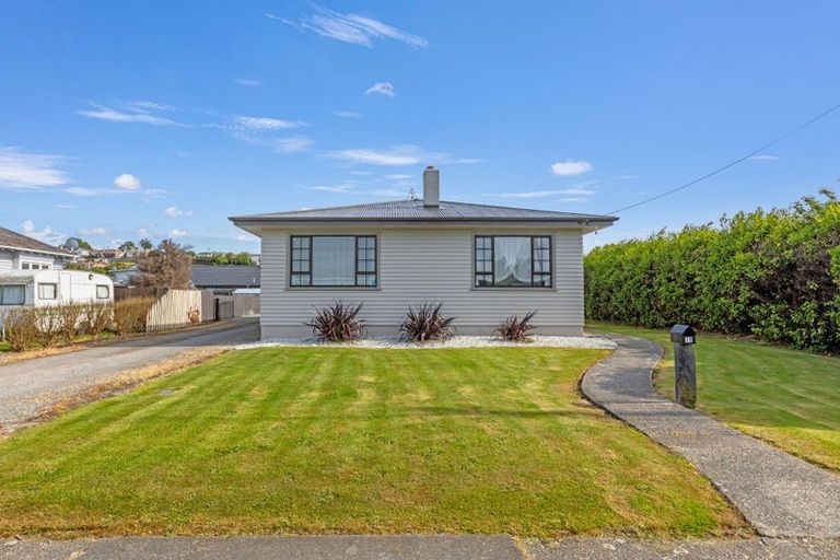 Photo of property in 15 Irving Street, Gore, 9710