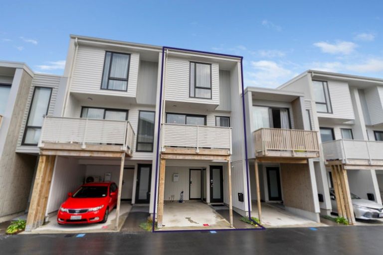 Photo of property in 17 Kamahi Place, Paraparaumu, 5032