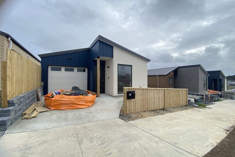 Photo of property in 59 Horokaka Street, Massey, Auckland, 0614