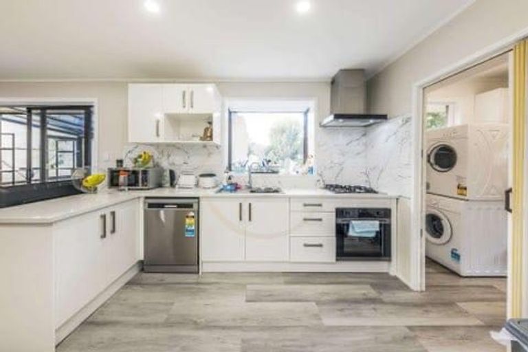 Photo of property in 4/86 Carruth Road, Papatoetoe, Auckland, 2025