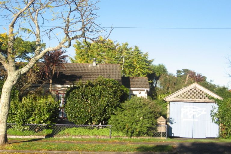 Photo of property in 1/57 Gloucester Road, Manurewa, Auckland, 2102