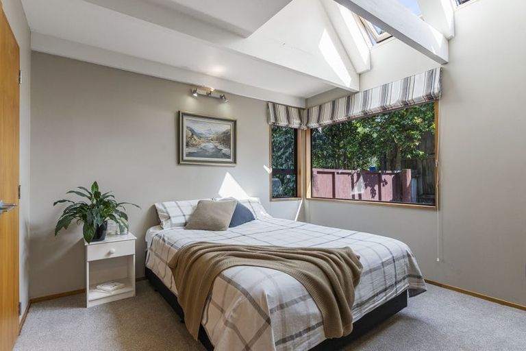 Photo of property in 16 Bellbird Rise, Murrays Bay, Auckland, 0630