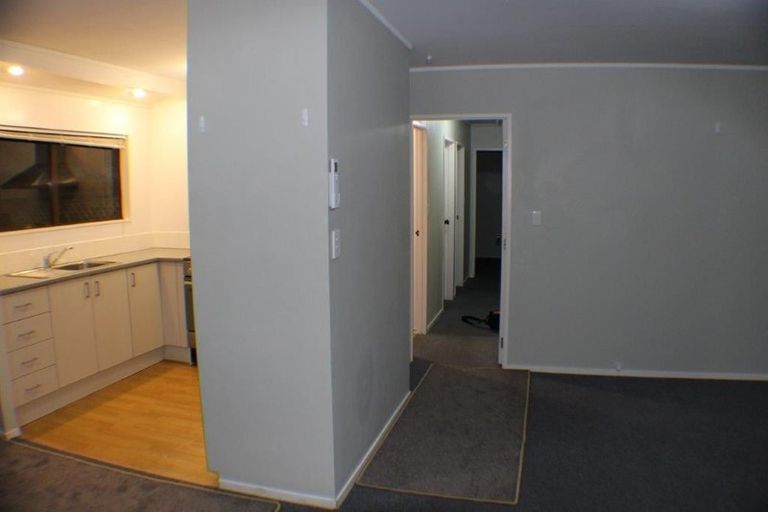 Photo of property in 3/94 Birkenhead Avenue, Birkenhead, Auckland, 0626