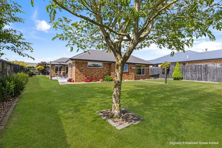 Photo of property in 7 Goldie Place, Rolleston, 7614