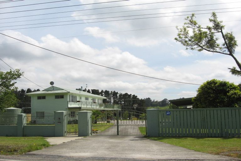 Photo of property in 6 Deacon Road, Riverhead, Kumeu, 0892