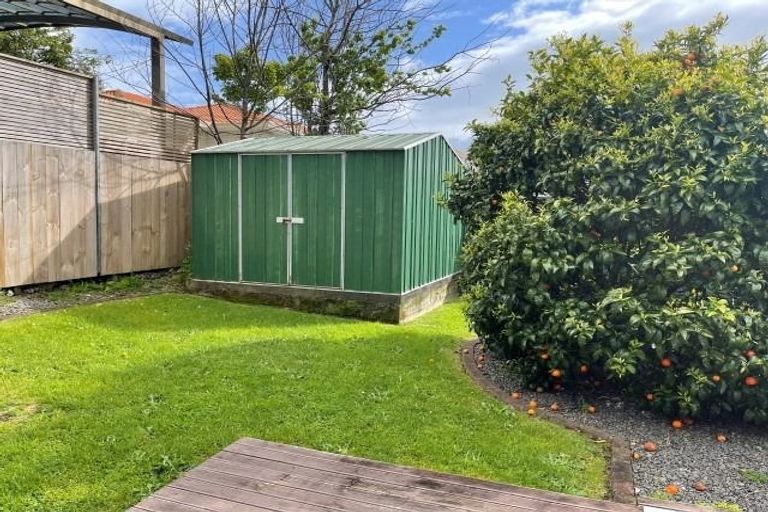 Photo of property in 1 Dunrobin Place, Avonhead, Christchurch, 8042