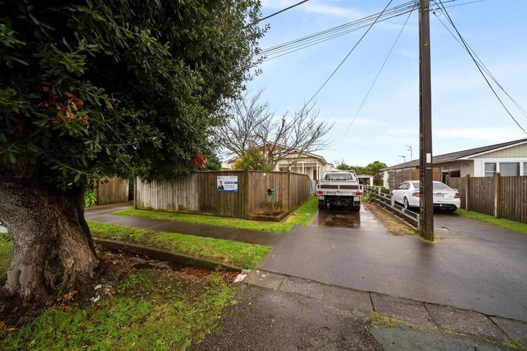 Photo of property in 10 Morrissey Street, Hawera, 4610