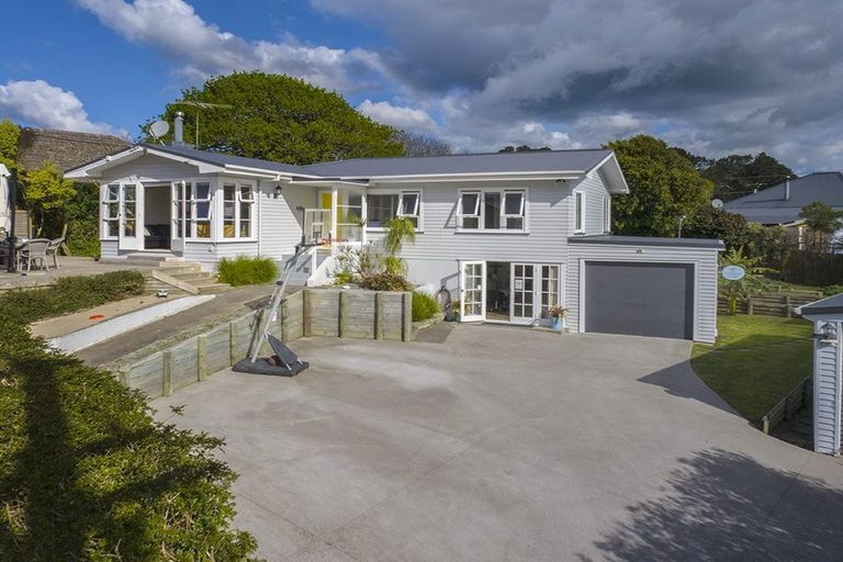 Photo of property in 7 Karaka Street, Helensville, 0800