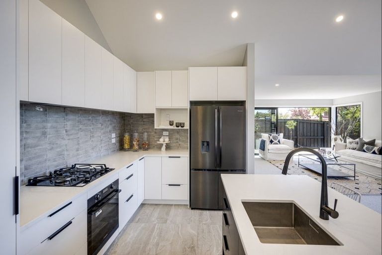 Photo of property in 30a Lucknow Road, Havelock North, 4130