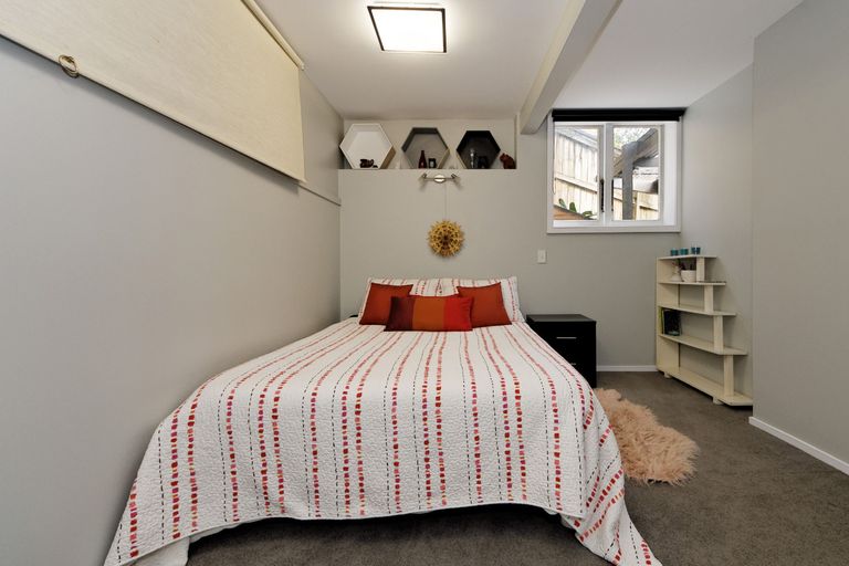 Photo of property in 19 Kohu Road, Titirangi, Auckland, 0604