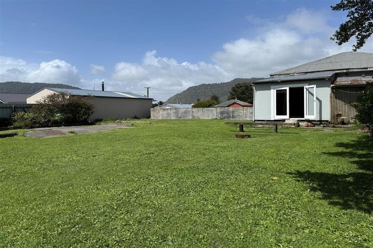 Photo of property in 22 Blake Street, Blaketown, Greymouth, 7805