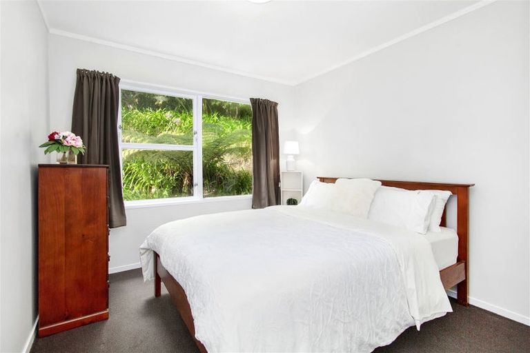 Photo of property in 78 Churton Drive, Churton Park, Wellington, 6037