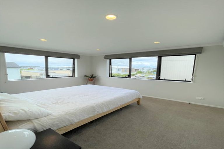 Photo of property in 19 Kanuka Road, Hobsonville, Auckland, 0616