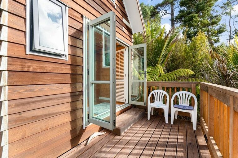 Photo of property in 12 Sunnyvale Road, Waitakere, Auckland, 0614