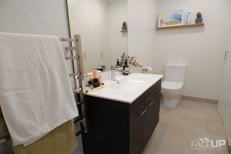 Photo of property in 28 Mollusc Road, Hobsonville, Auckland, 0616