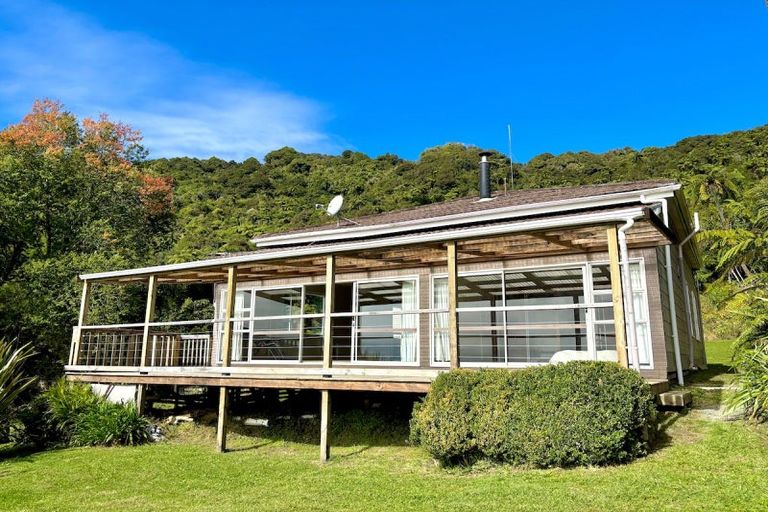Photo of property in 16 Moss Street, Greymouth, 7805