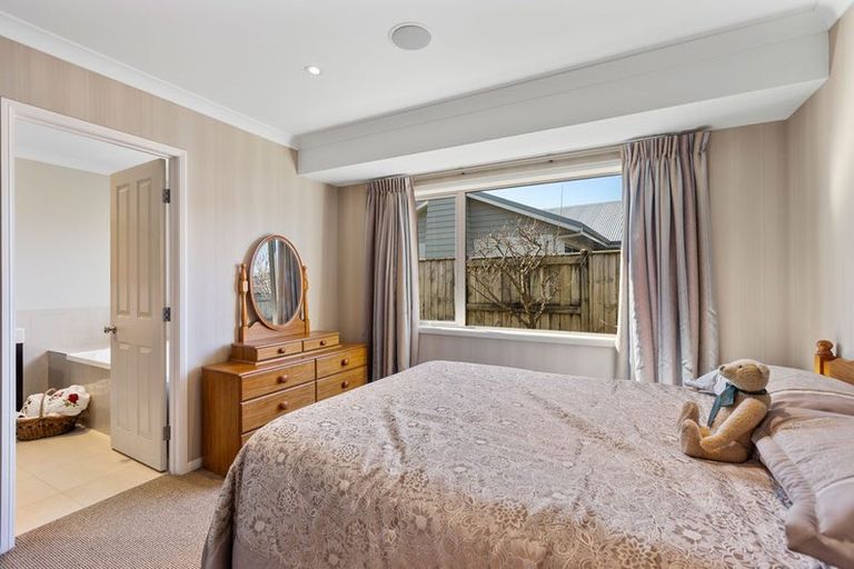 Photo of property in 9a Manukaka Heights, Hurdon, New Plymouth, 4310