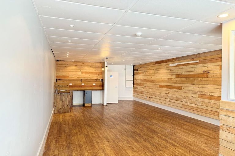 Photo of property in 401 High Street, Rangiora, 7400