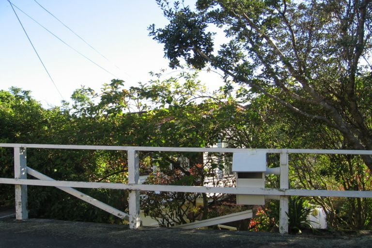 Photo of property in 12 Rangoon Street, Khandallah, Wellington, 6035