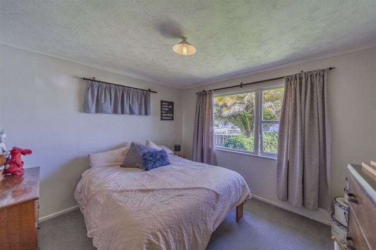 Photo of property in 33 Frickleton Street, Taradale, Napier, 4112