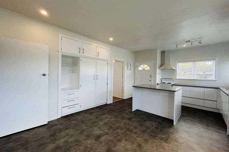 Photo of property in 308 West Coast Road, Glen Eden, Auckland, 0602