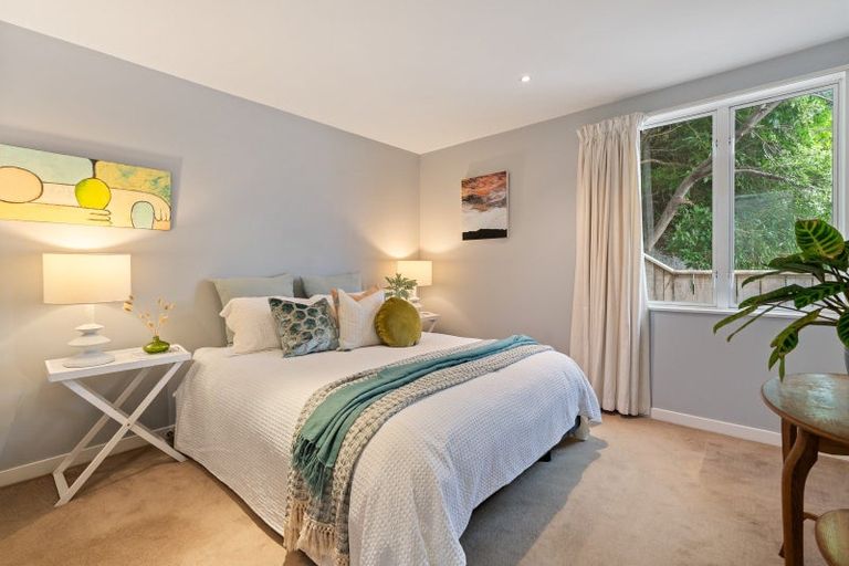 Photo of property in 353a Karaka Bay Road, Karaka Bays, Wellington, 6022