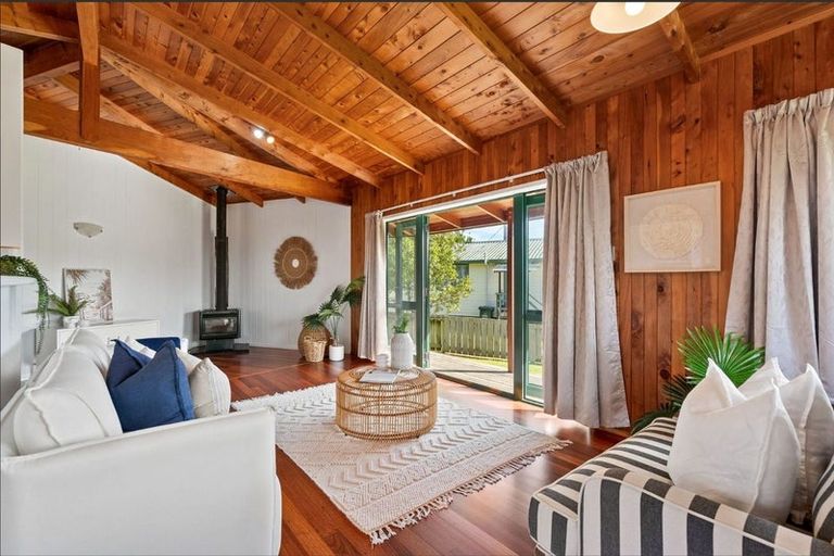 Photo of property in 8 Stonehaven Drive, Maungakaramea, Whangarei, 0178