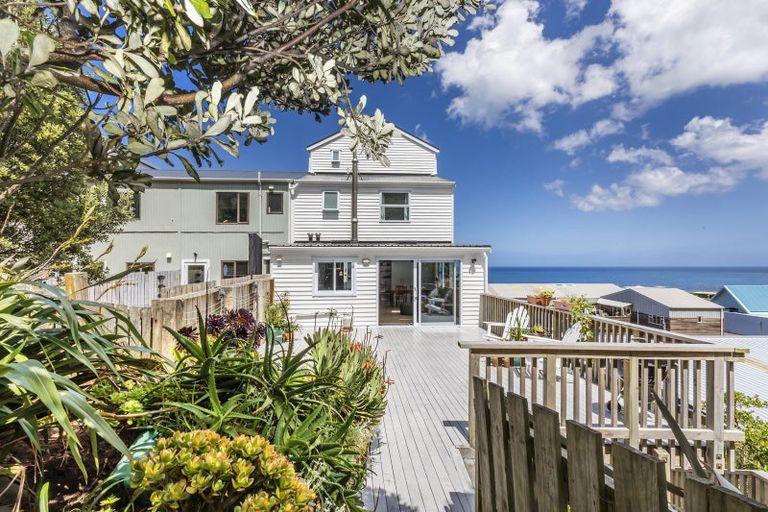 Photo of property in 11/410 The Esplanade, Island Bay, Wellington, 6023