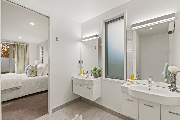 Photo of property in 154 Clyde Road, Burnside, Christchurch, 8053