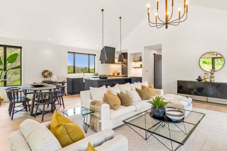 Photo of property in 8 Collings Drive, Lucas Heights, Albany, 0793