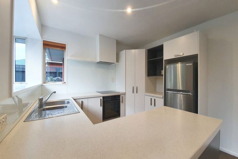 Photo of property in 14 Wendy Place, Heathcote Valley, Christchurch, 8022