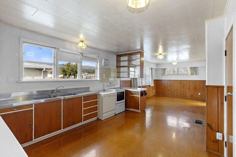 Photo of property in 15 Joseph Grove, Elderslea, Upper Hutt, 5018