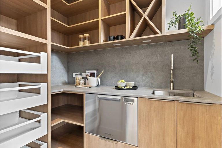 Photo of property in 6 Farley Avenue, Greytown, 5712