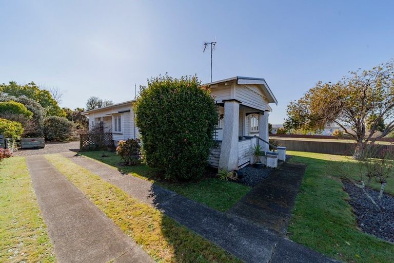 Photo of property in 12 Holyrood Terrace, Waipukurau, 4200