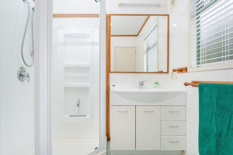 Photo of property in 19 Martin Place, Cooks Beach, Whitianga, 3591