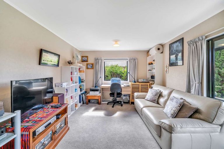 Photo of property in 7 Benmore Place, Omarama, 9412