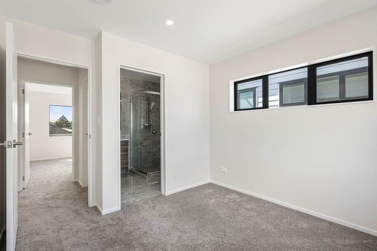 Photo of property in 451a Massey Road, Mangere East, Auckland, 2024