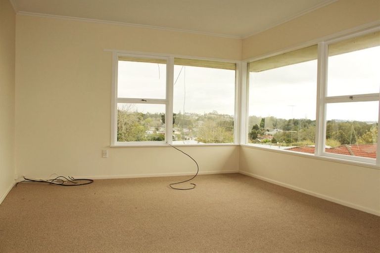 Photo of property in 61 Ocean View Road, Hillcrest, Auckland, 0627