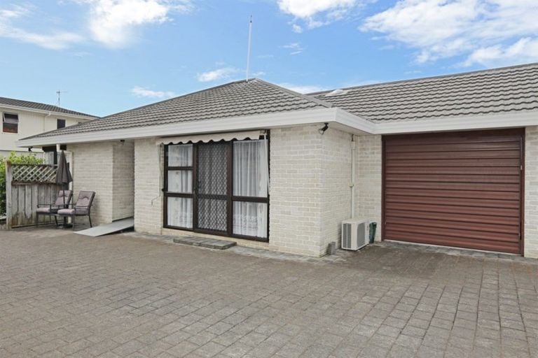 Photo of property in 49c Church Road, Taradale, Napier, 4112
