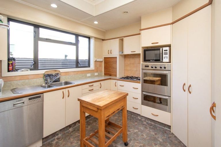 Photo of property in 11 Gilbert Street, Amberley, 7410