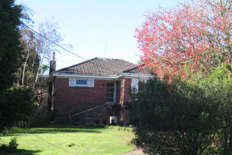 Photo of property in 77 Kaurilands Road, Titirangi, Auckland, 0604